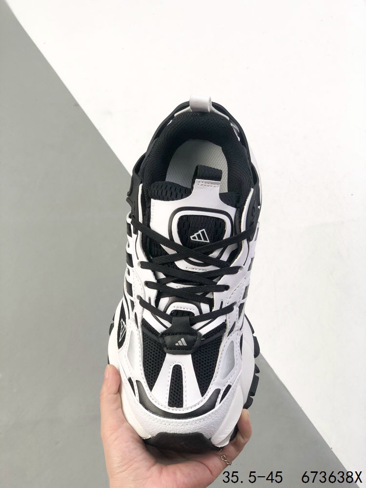 Adidas XLG Runner Deluxe: Retro Style, Low-Top, Unisex Sneakers 8 i1747130453 6425 6