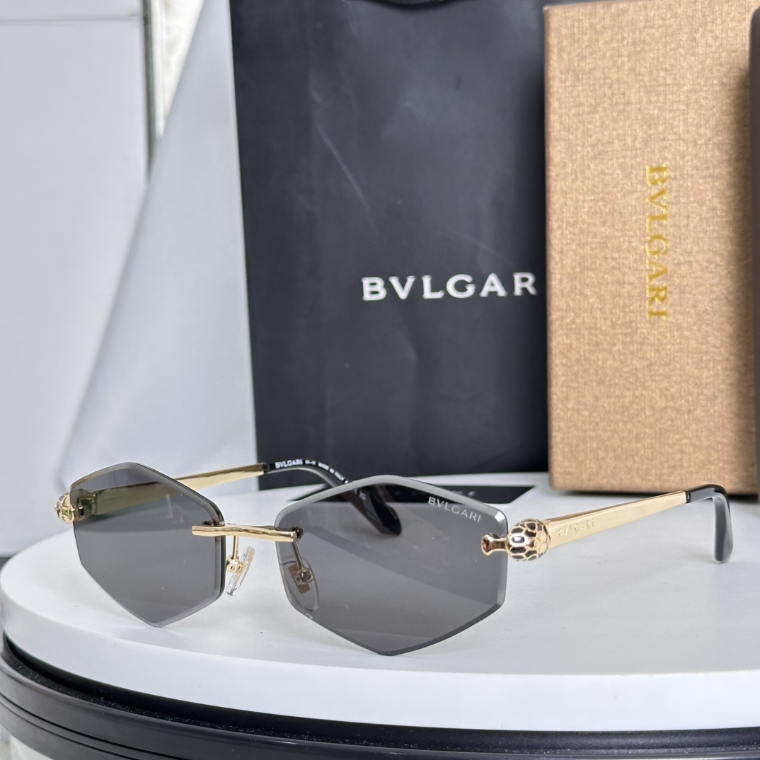  ‼️BVLGARI
MOD：BV40076I
Size：57口15-140