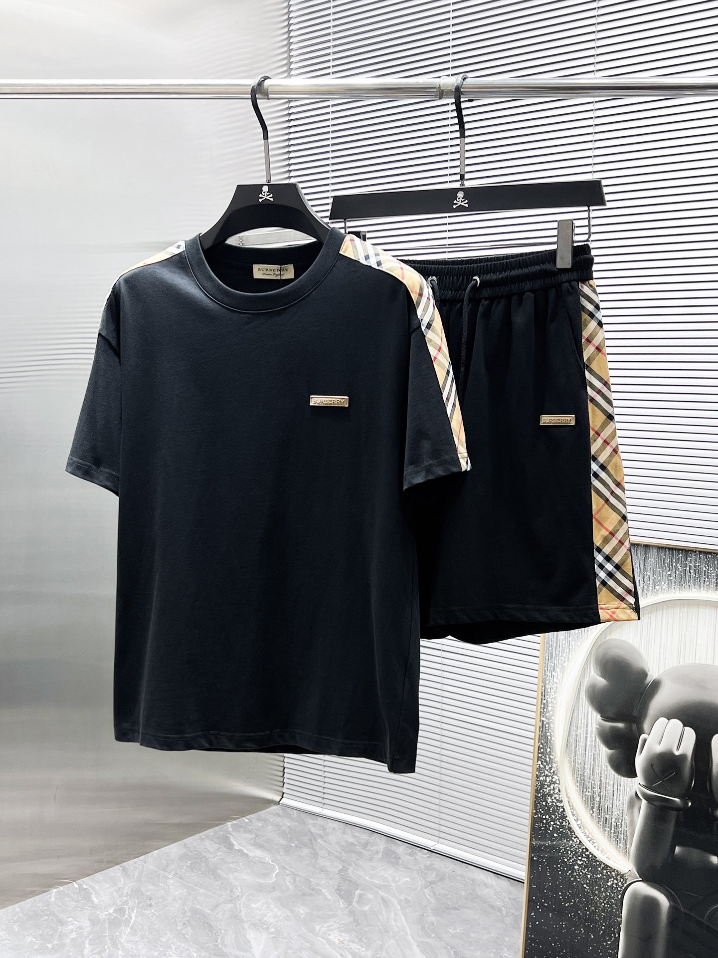 巴宝莉  Burberry  2025ss夏季新款 休闲 短袖 短裤 套装，高端...