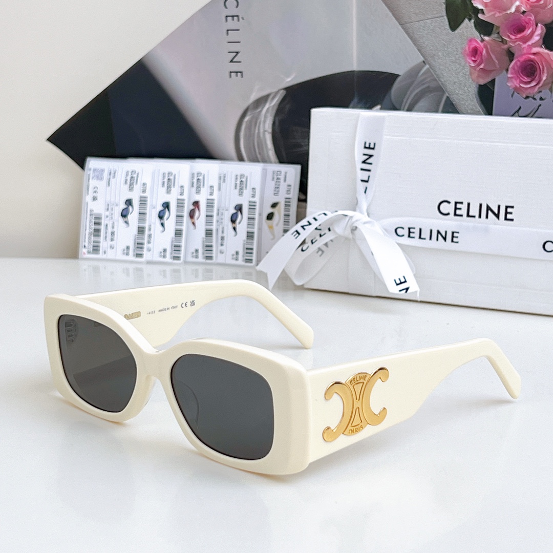  CELINE 高版本出货～
百搭方形超大凯旋门
MOD：CL40282 
SIZE：53口17-145