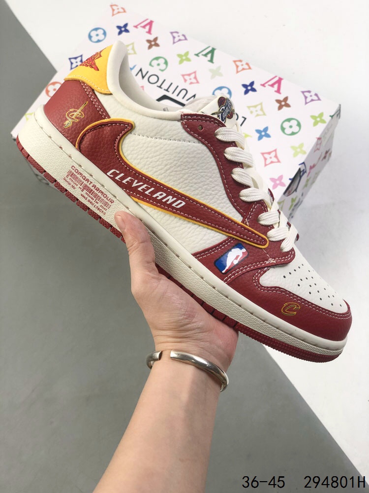 Nike SB Dunk Low Cleveland Cavaliers Edition Skateboarding Shoes 2 i1747154762 2466 0