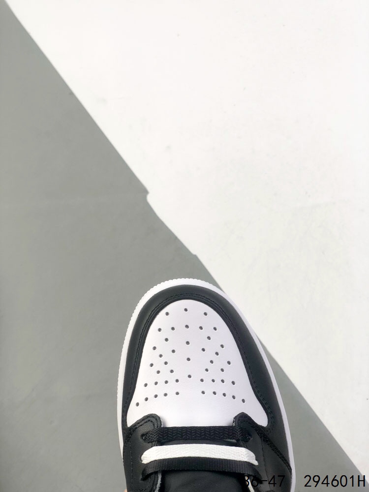 Nike Air Jordan 1 Mid Basketball Shoes - Classic Retro Style, Comfortable Fit 9 i1747154932 5974 7