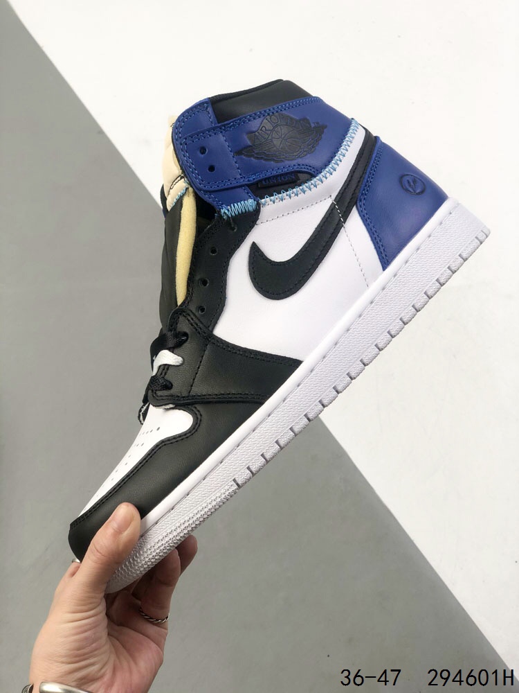 Nike Air Jordan 1 Mid Basketball Shoes - Classic Retro Style, Comfortable Fit 7 i1747154932 6527 5