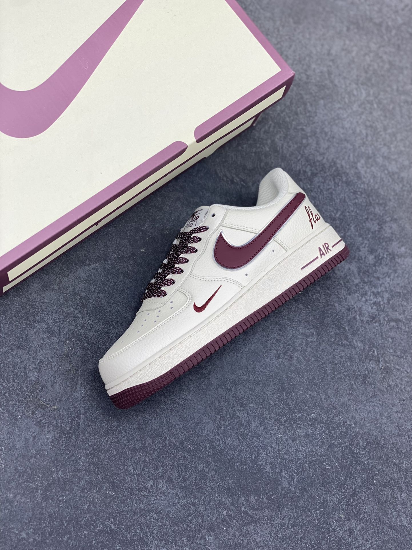 图片[7]-小红书爆款 官方定制  Nike Air Force 1 Low \’07 “ dream”白酒红小勾低帮空军一号休闲板鞋 定制皮料 专属鞋盒 原楦原纸板 纯正空军版型 高清洁度 内置全掌气垫 货号：DR2024-105 尺码：36 36.5 37.5 38 38.5 39 40 40.5 41 42 42.5 43 44 44.5 45-选品中心