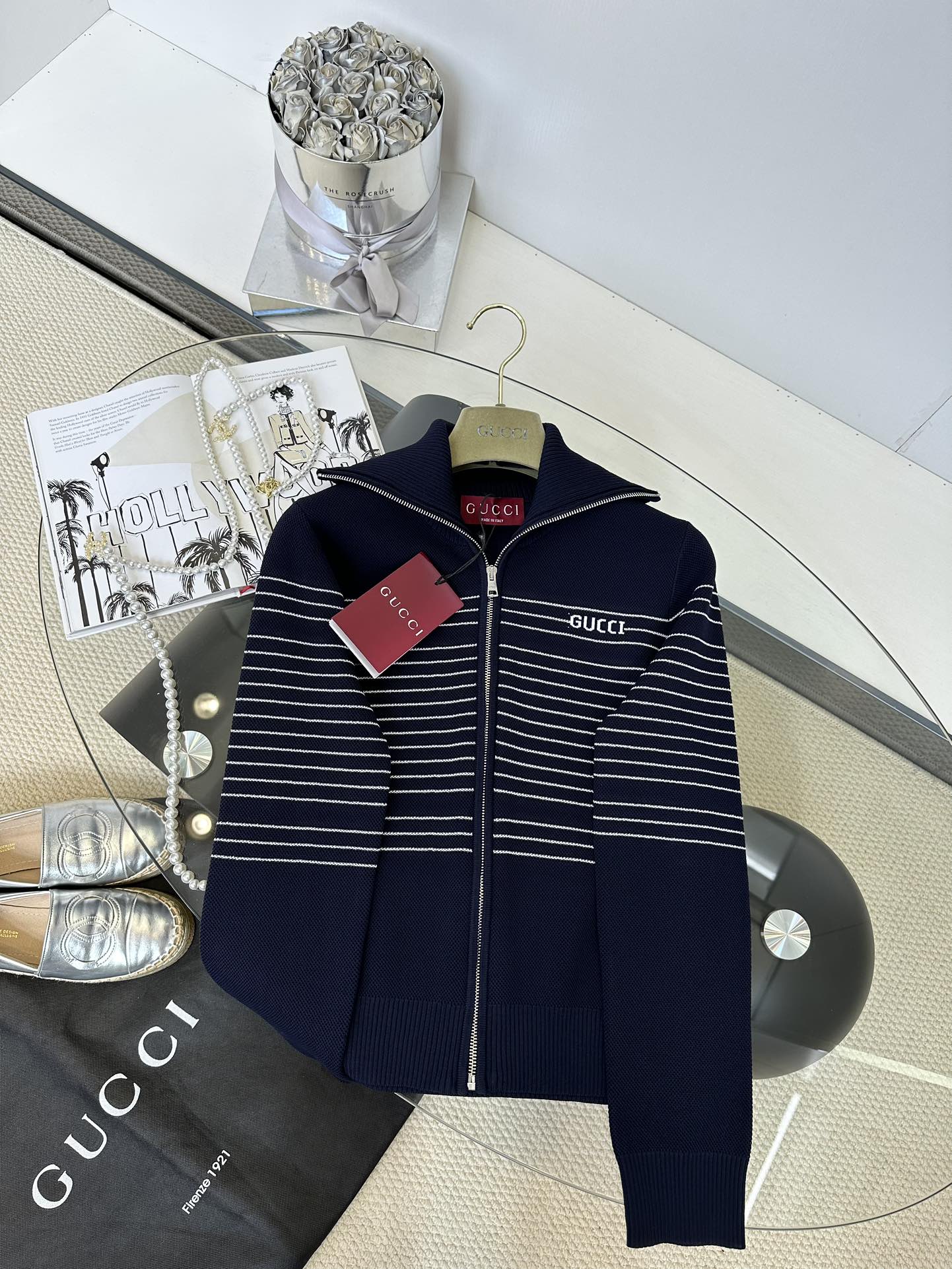 Gucci Women's Navy Blue Zip-Up Jacket & Shorts Set - Sporty Chic Loungewear 4 i1747211076 2866 3