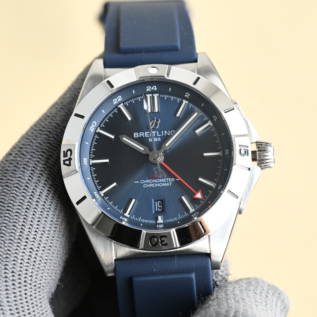 Breitling Chronomat Automatic GMT 40 Blue Dial Rubber Strap Men's Watch