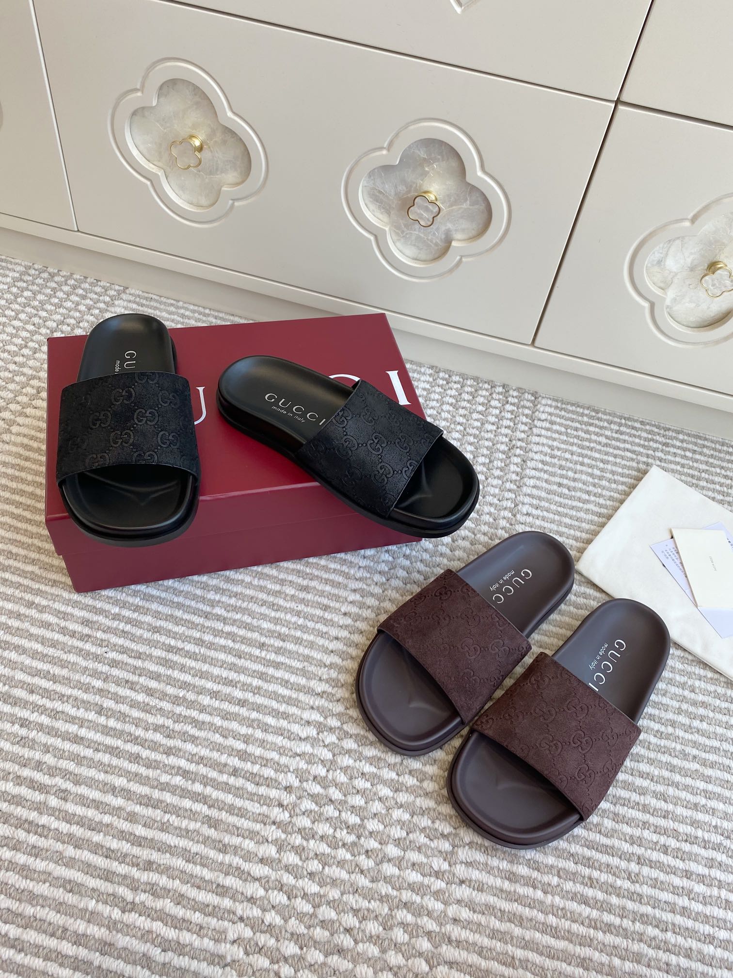 NO:403137,Gucci·GG embossed flat slippers·35-41, slippers, gucci, slippers19860909Gucci·GG压花平底拖鞋·35-41,拖鞋,gucci,slippers,Women's Shoes