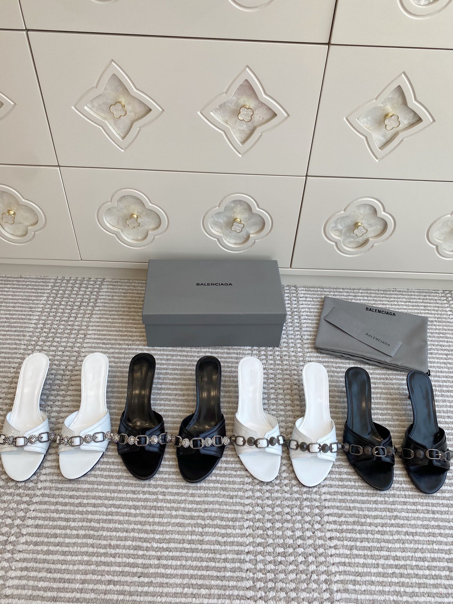 NO:403135,balenciaga·Balenciaga high heels slippers·35-41, high heels slippers, balenciaga, balenciaga, high heels, slippers19860909balenciaga·巴黎世家高跟拖鞋·35-41,高跟鞋拖鞋,balenciaga,balenciaga,high heels,slippers,Women's Shoes