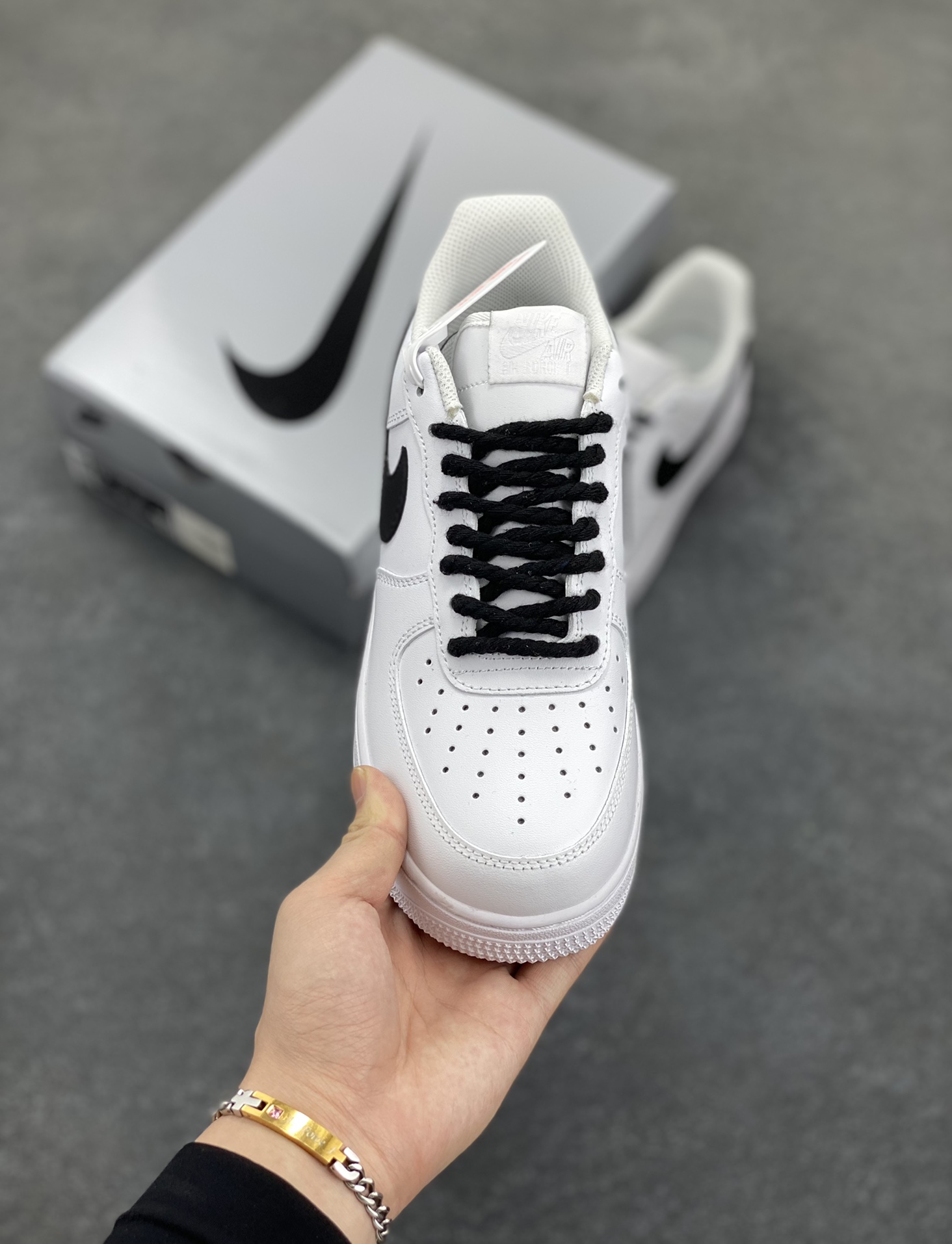 图片[2]-Nike Air Force 1 Low’07 白黑麻绳 空军一号低帮休闲板鞋 定制皮料 定制鞋盒 配件齐全 原楦原纸板 纯正空军版型 内置全掌气垫 货号：ZH0316-072 尺码：36 36.5 37.5 38 38.5 39 40 40.5 41 42 42.5 43 44 44.5 45-选品中心