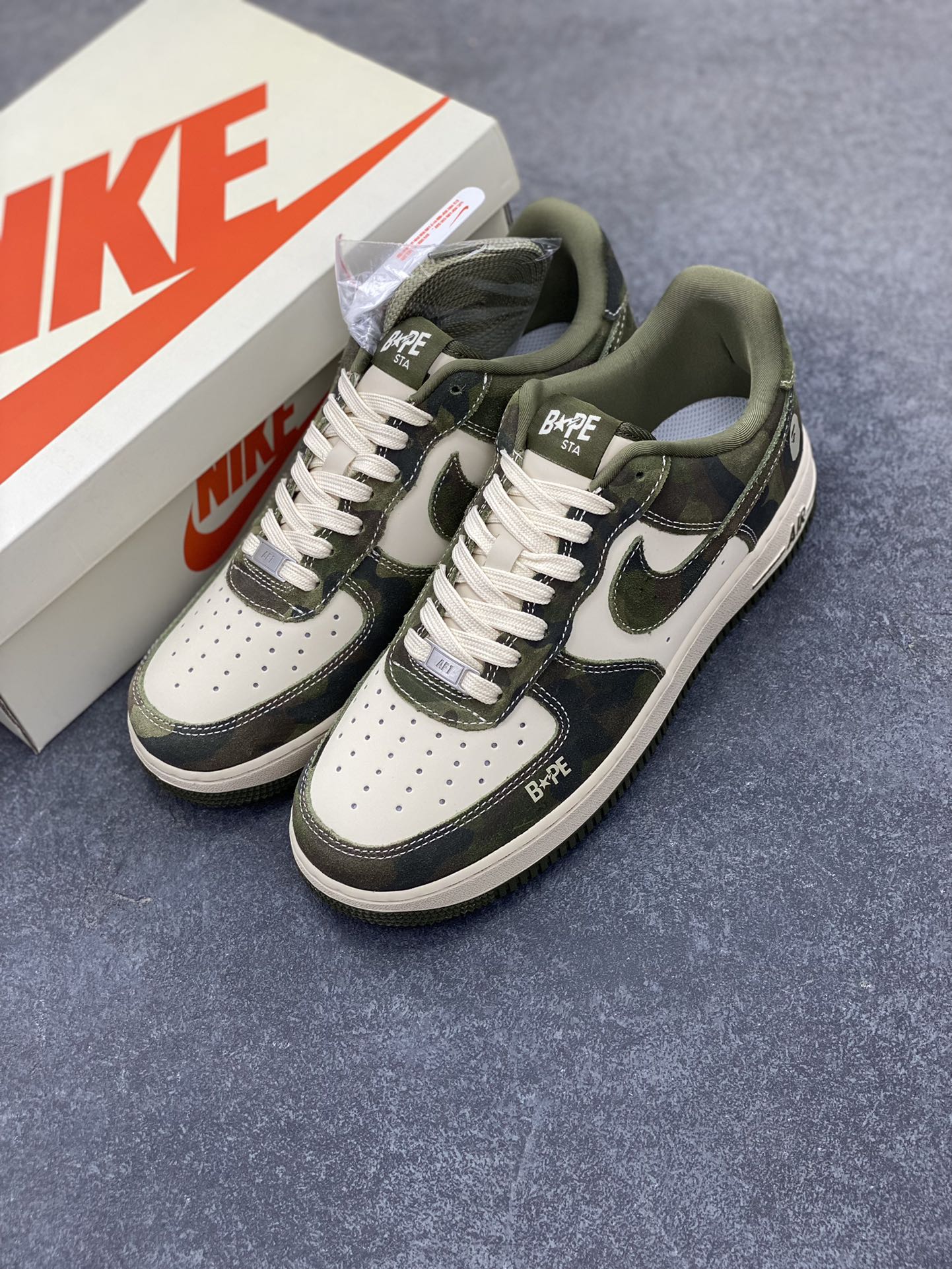 图片[8]-NIke Air Force 1 \’07 Low “Bape联名–丛林迷彩”空军一号 低帮 运动鞋 休闲鞋 折边针车 工艺难度大 原楦头原纸板 原装鞋盒 定制五金配件 内置全掌气垫 原厂鞋底 货号：CH6336-509 尺码：36 36.5 37.5 38 38.5 39 40 40.5 41 42 42.5 43 44 44.5 45-选品中心