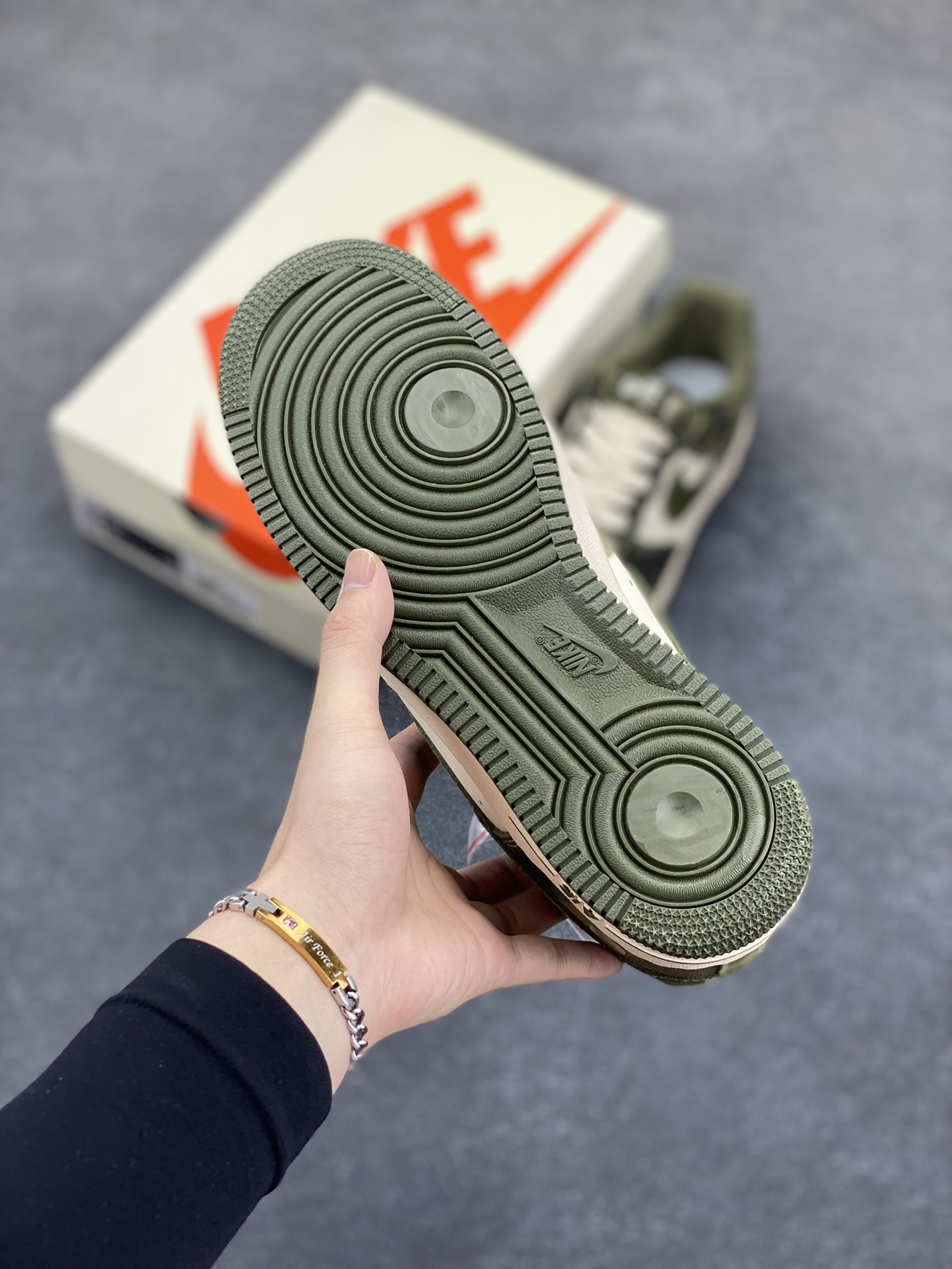 图片[5]-NIke Air Force 1 \’07 Low “Bape联名–丛林迷彩”空军一号 低帮 运动鞋 休闲鞋 折边针车 工艺难度大 原楦头原纸板 原装鞋盒 定制五金配件 内置全掌气垫 原厂鞋底 货号：CH6336-509 尺码：36 36.5 37.5 38 38.5 39 40 40.5 41 42 42.5 43 44 44.5 45-选品中心