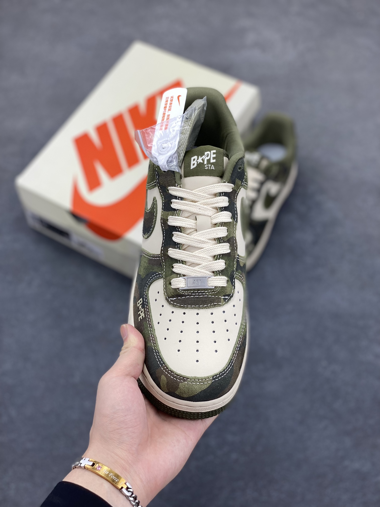 图片[2]-NIke Air Force 1 \’07 Low “Bape联名–丛林迷彩”空军一号 低帮 运动鞋 休闲鞋 折边针车 工艺难度大 原楦头原纸板 原装鞋盒 定制五金配件 内置全掌气垫 原厂鞋底 货号：CH6336-509 尺码：36 36.5 37.5 38 38.5 39 40 40.5 41 42 42.5 43 44 44.5 45-选品中心