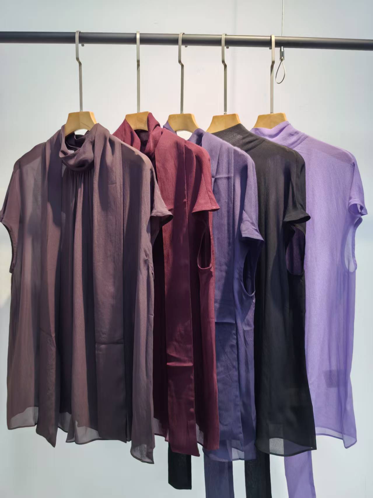 “High-Quality Women’s Clothes Packaged with YSL in Five Colors – Code Number SMLXLXXL” - 图片 3