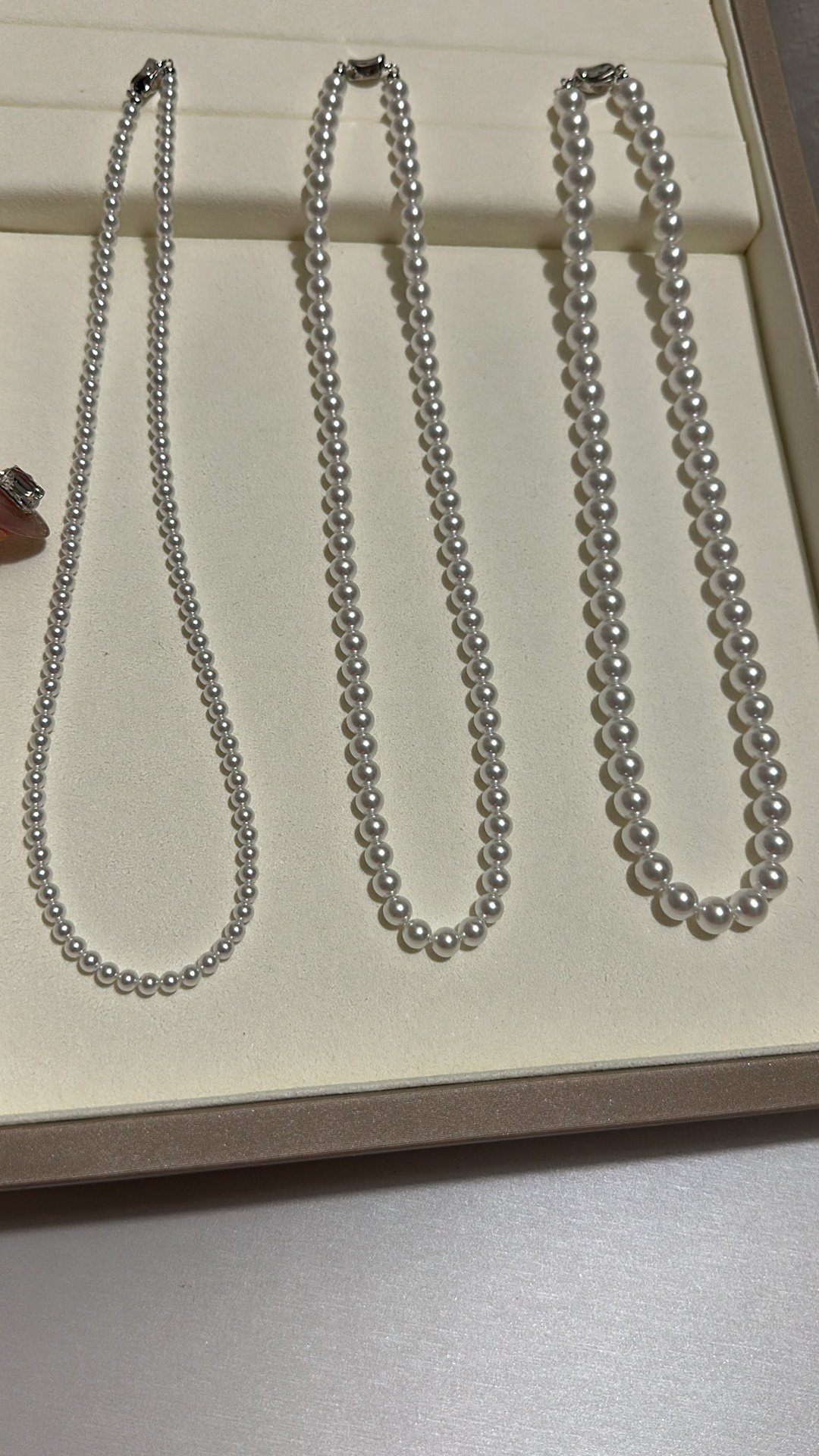 NO:634887,4mm, 6mm, 8mm perfect round cool Australian white cold light tone pearl necklace, artificial pearls are more cost-effective, necklace, Cartier high-end jewelry198609094mm、6mm、8mm正圆清冷澳白冷光调珍珠项链 人造珍珠更有性价比,,necklace,卡迪亚高端饰品,Jewelry