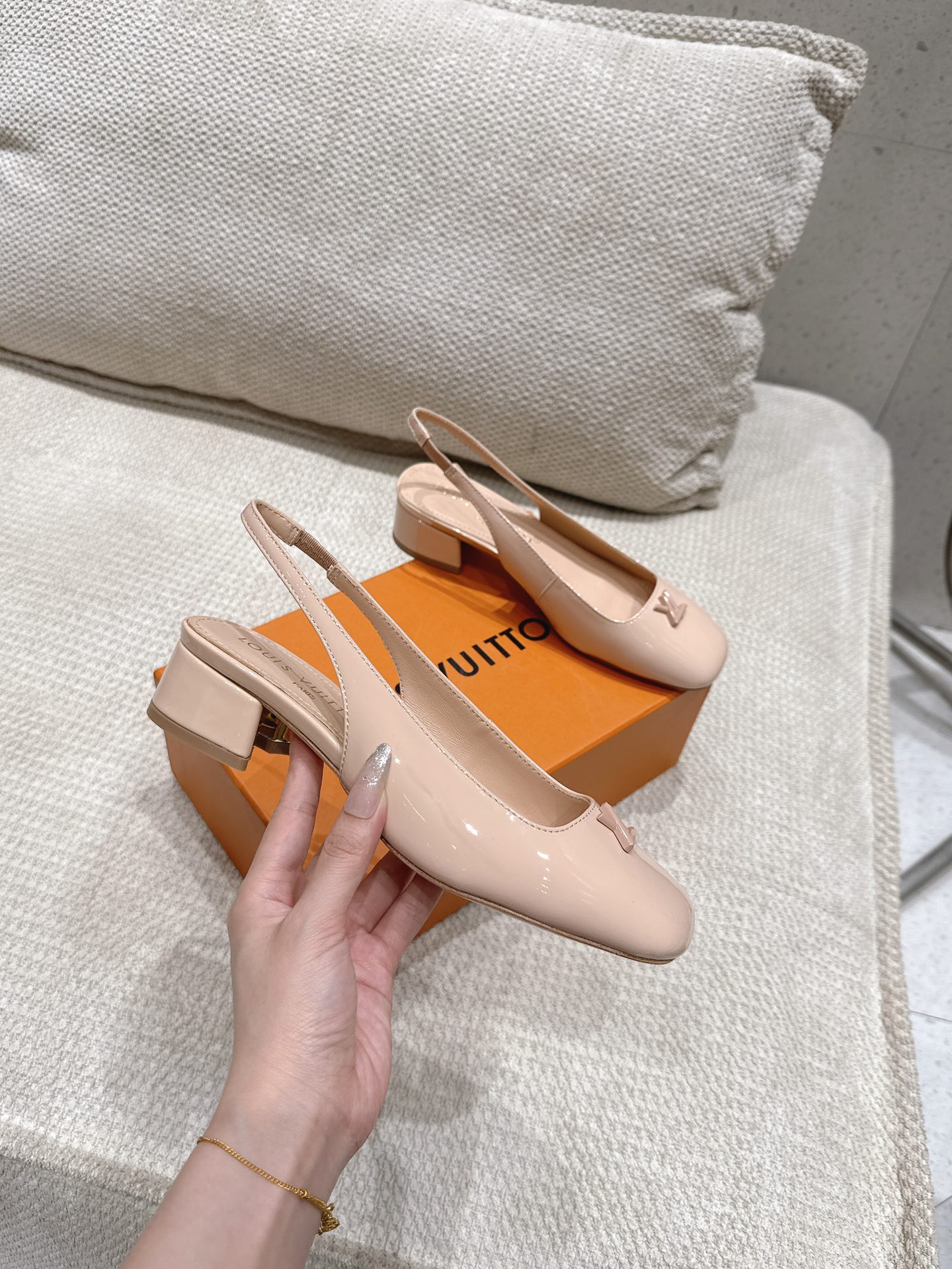 “🅿️6962025 L.R. Morning & Spring Collection: New Network Series with Synchronized Updates & V Logo Design” - 图片 6