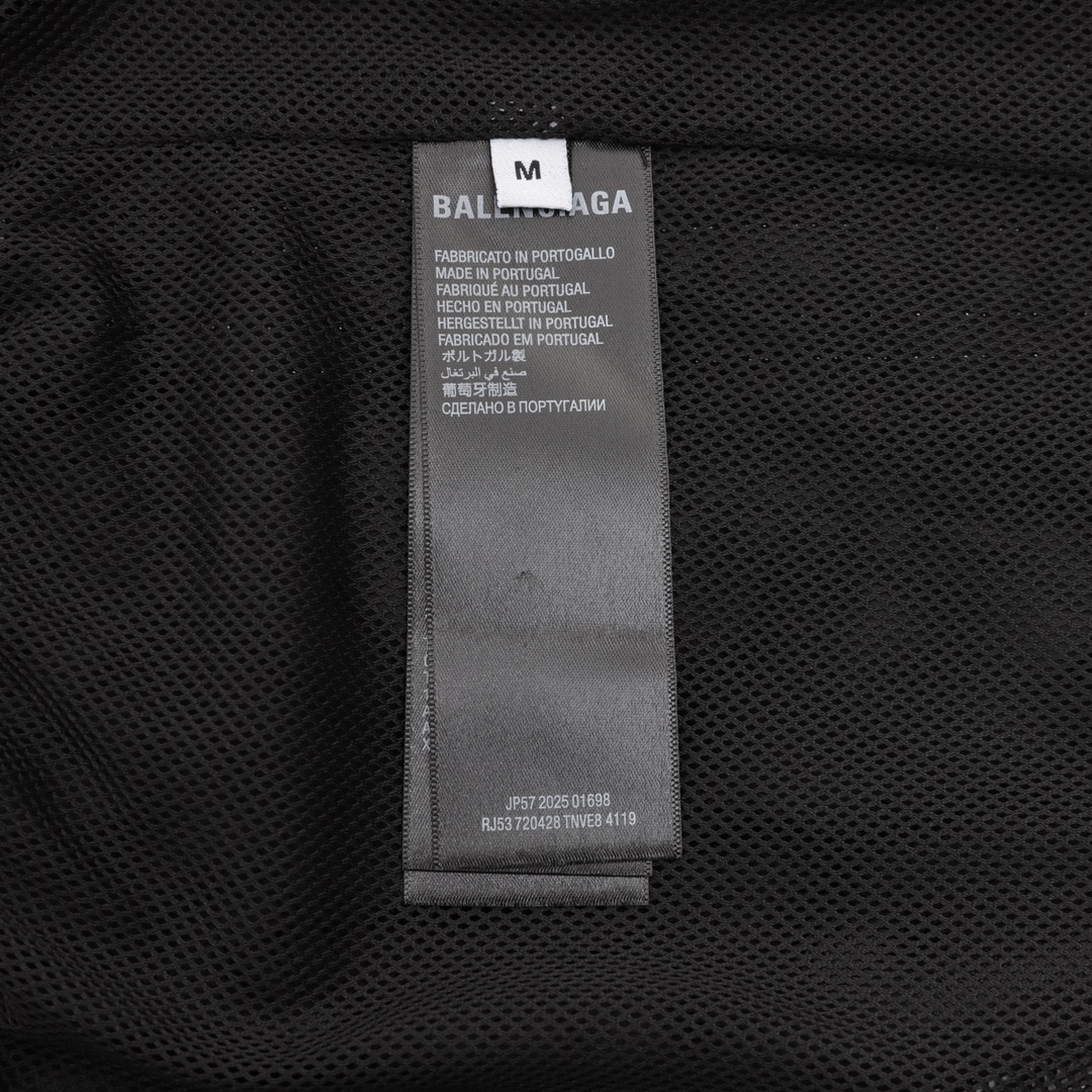 BALENCIAGA x ADIDAS 巴黎世家联名三叶草字母刺绣短裤 黑色-莆田鞋,莆田鞋货源,高仿鞋,高仿鞋货源,安福档口,莆田高仿鞋,莆田鞋批发,高仿鞋批发,莆田高仿运动鞋,高仿运动鞋,莆田运动鞋 BALENCIAGA x ADIDAS 巴黎世家联名三叶草字母刺绣短裤 黑色
