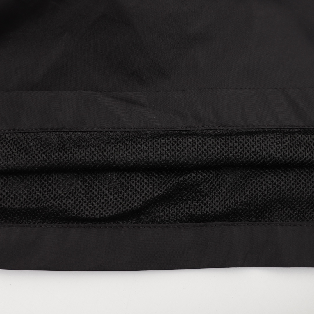 BALENCIAGA x ADIDAS 巴黎世家联名三叶草字母刺绣短裤 黑色-莆田鞋,莆田鞋货源,高仿鞋,高仿鞋货源,安福档口,莆田高仿鞋,莆田鞋批发,高仿鞋批发,莆田高仿运动鞋,高仿运动鞋,莆田运动鞋 BALENCIAGA x ADIDAS 巴黎世家联名三叶草字母刺绣短裤 黑色