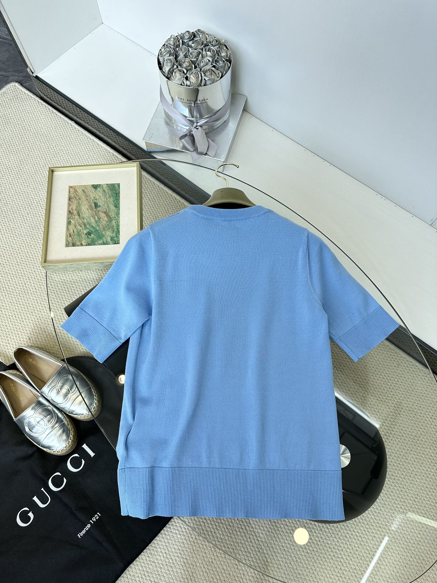 Gucci Short-Sleeve Knit Top with Butterfly Detail - Elegant & Chic 3 i1747325490 6397 1