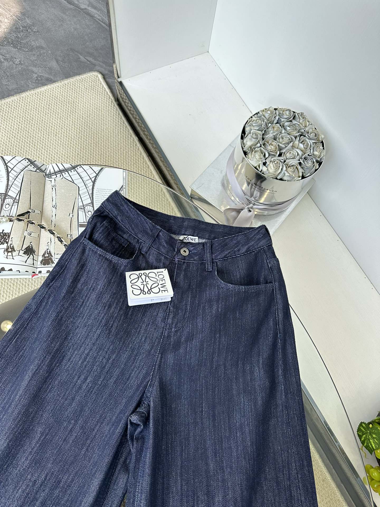 Loewe Wide-Leg Denim Jeans: Lightweight, Flowy, and Effortlessly Stylish 7 i1747327078 9085 5