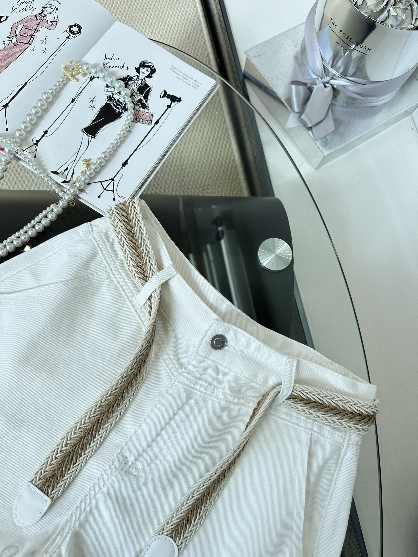 White Embroidered Denim Shorts: Flattering High-Waist for a Goddess Look 5 i1747327332 2122 3