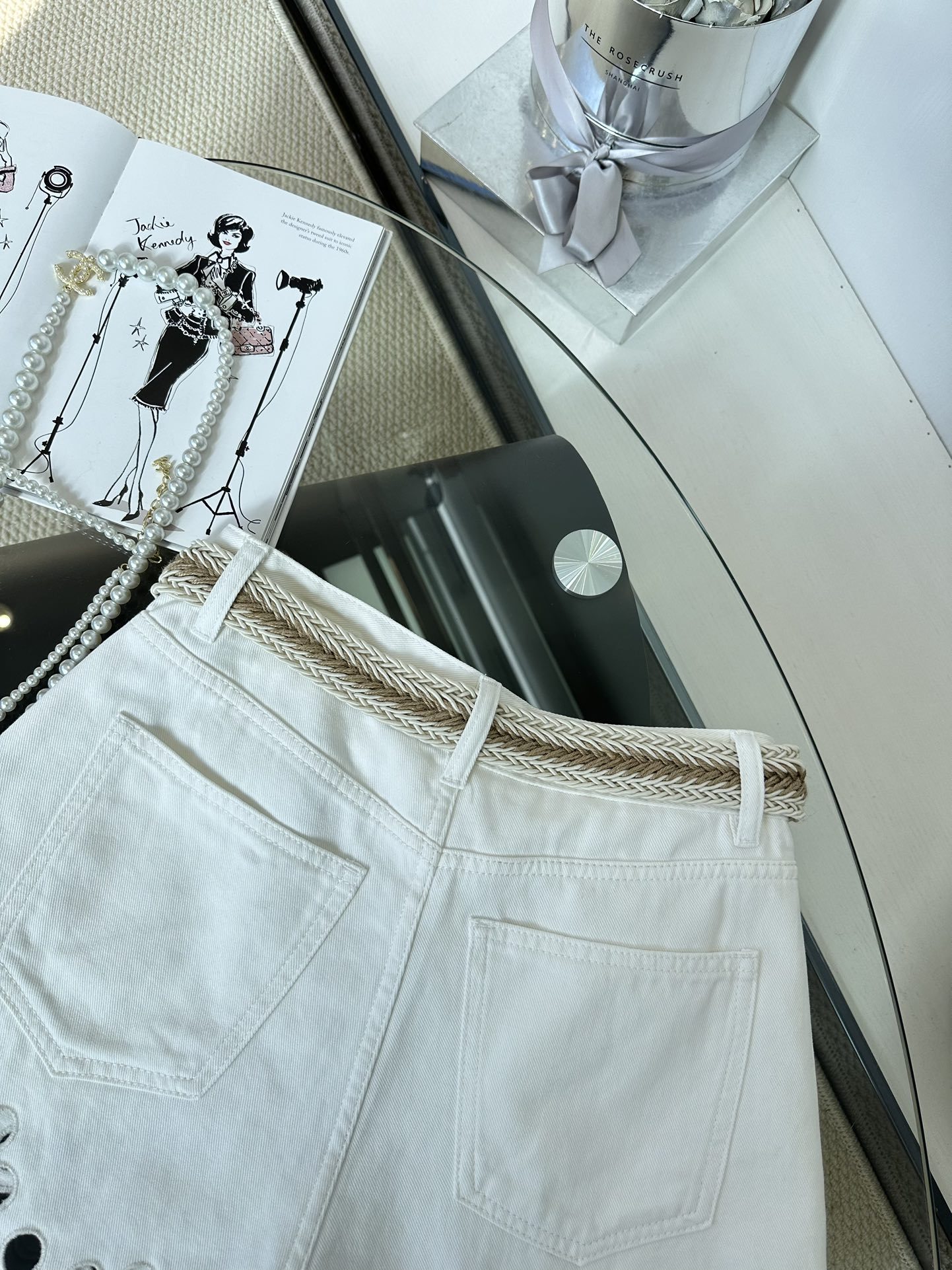 White Embroidered Denim Shorts: Flattering High-Waist for a Goddess Look 9 i1747327332 4975 7