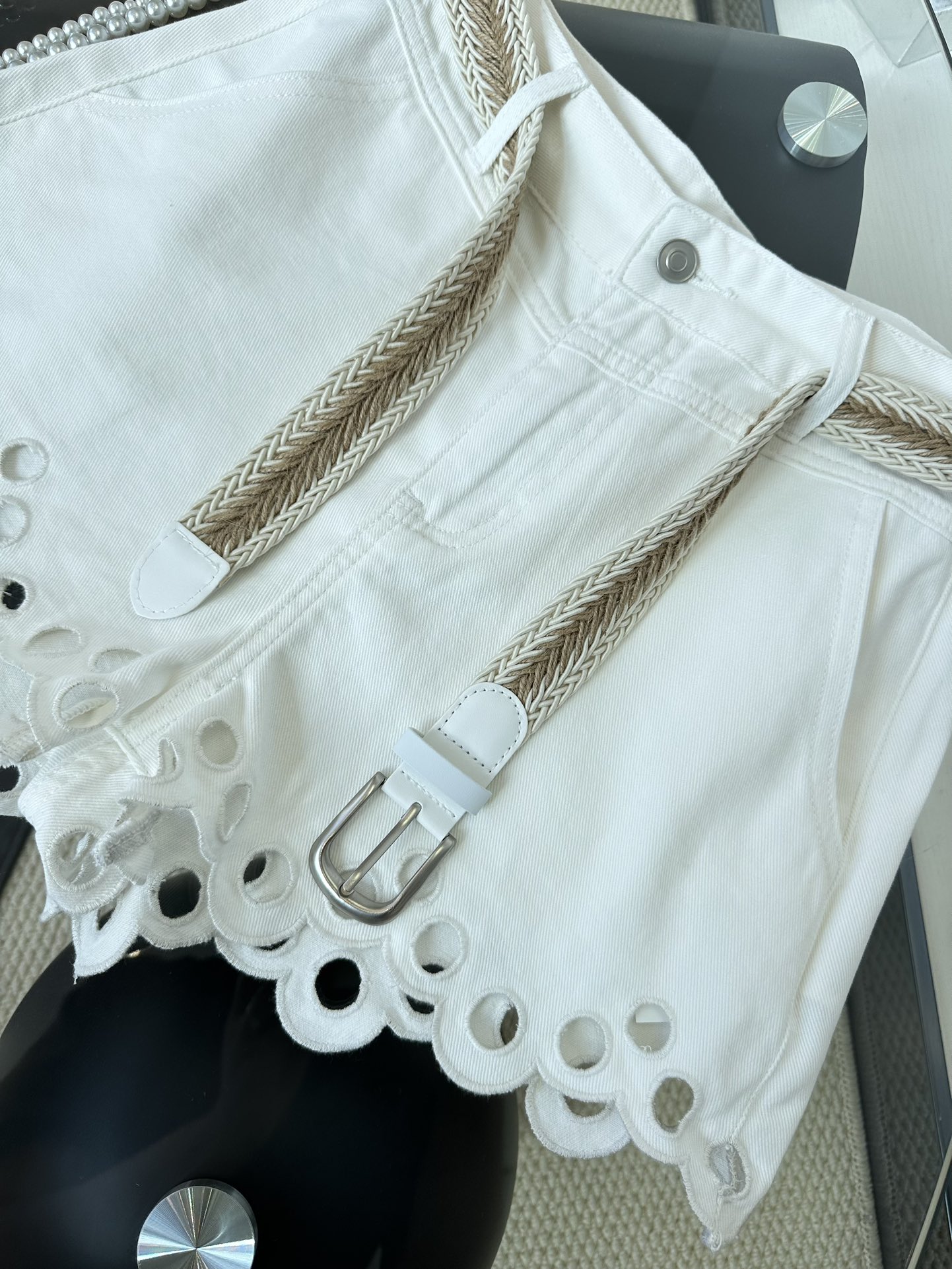 White Embroidered Denim Shorts: Flattering High-Waist for a Goddess Look 6 i1747327332 9070 4