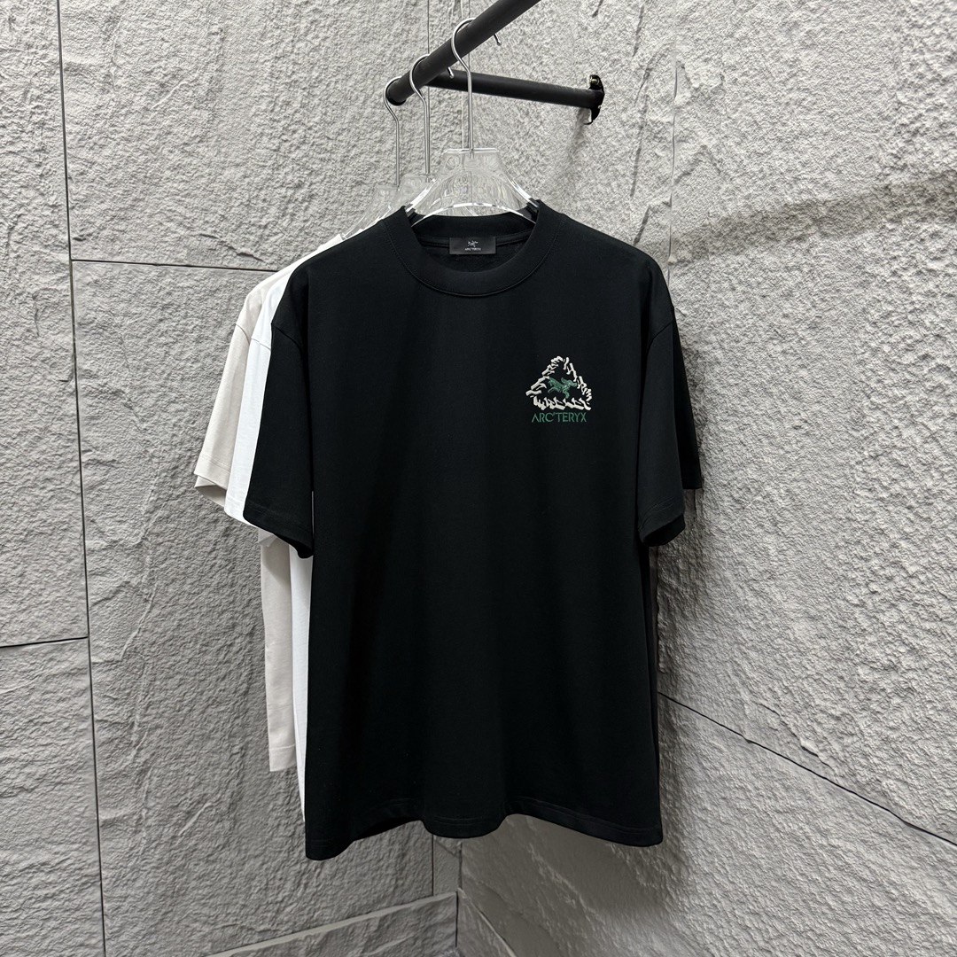 ARC'TERYX*ancestor*2025 nuevo estilo de primavera y verano, bordado de letras clásico personalizado en el pecho, logoti…