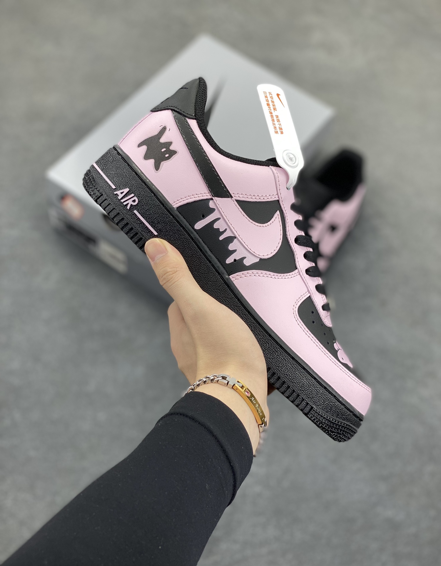 Nike Air Force 1 Low’07 甜心猫咪 空军一号低帮休闲板鞋 定制皮料 原厂3D打印 定制鞋盒 原楦原纸板 纯正空军版型 内置全掌气垫 货号:ZH0316-080 尺码:36 36.5 37.5 38 38.5 39 40 40.5 41 42 42.5 43 44 44.5 45-选品中心
