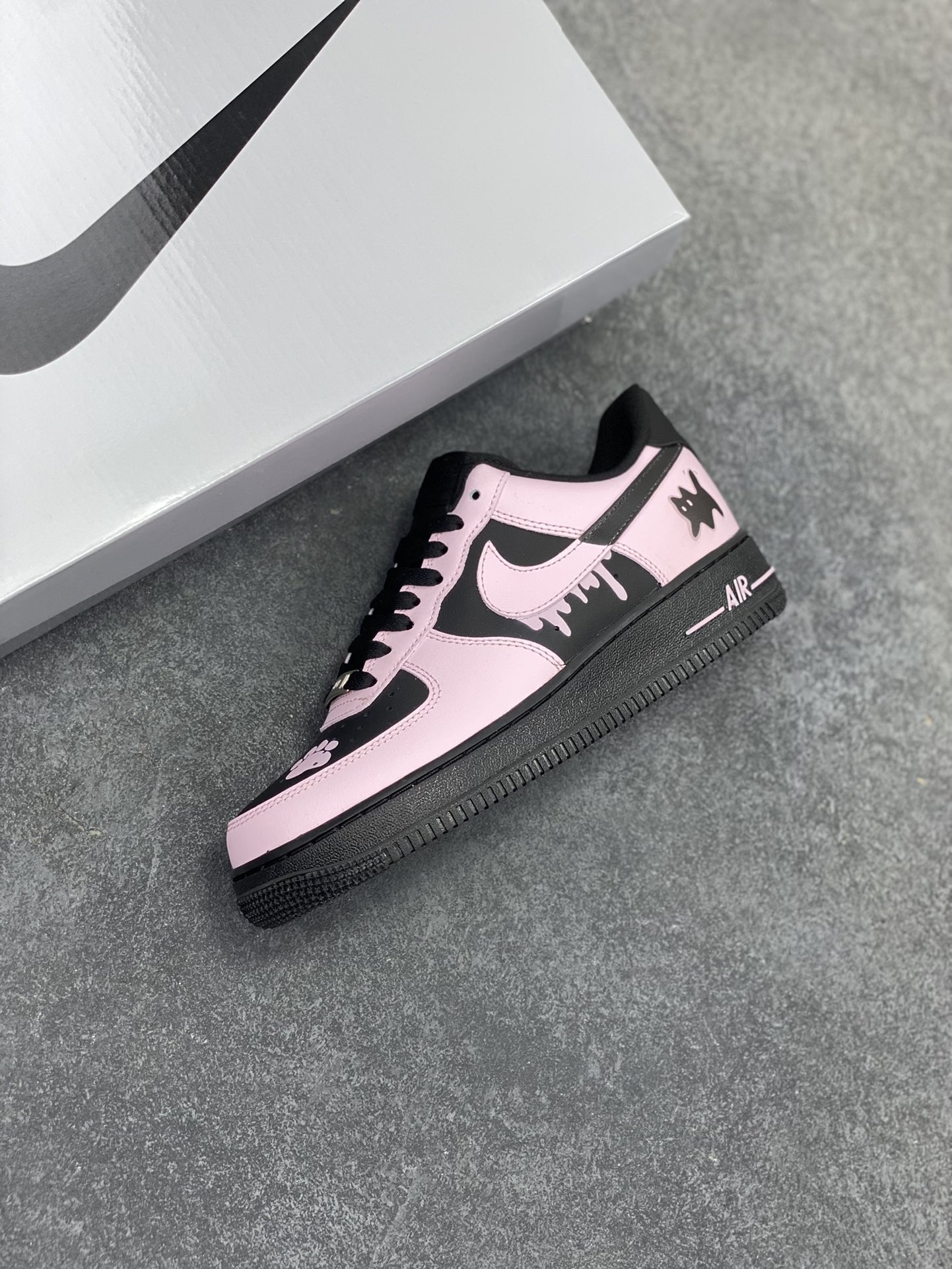 图片[7]-Nike Air Force 1 Low’07 甜心猫咪 空军一号低帮休闲板鞋 定制皮料 原厂3D打印 定制鞋盒 原楦原纸板 纯正空军版型 内置全掌气垫 货号：ZH0316-080 尺码：36 36.5 37.5 38 38.5 39 40 40.5 41 42 42.5 43 44 44.5 45-选品中心