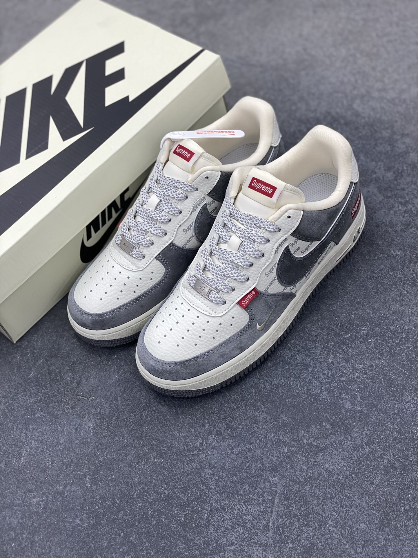 图片[8]-NIke Air Force 1 \’07 Low “Supreme联名——灰蛇鳞”空军一号 低帮 运动鞋 休闲鞋 折边针车 工艺难度大 原楦头原纸板 原装鞋盒 定制五金配件 内置全掌气垫 原厂鞋底 货号：CH6336-510 尺码：36 36.5 37.5 38 38.5 39 40 40.5 41 42 42.5 43 44 44.5 45-选品中心