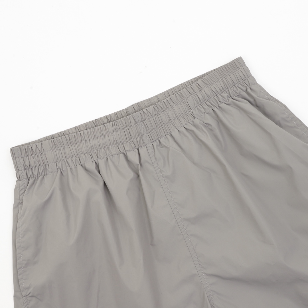 BALENCIAGA/巴黎世家 硅胶字母小标短裤 灰色-Top High Quatity Cheap Sneakers Fashion Clothing Clothes Bags handbags Shoes of all Brand wholesale With The best Quality And Beautiful Price from China Factory Chinese suppliers wholesaler seller BALENCIAGA/巴黎世家 硅胶字母小标短裤 灰色