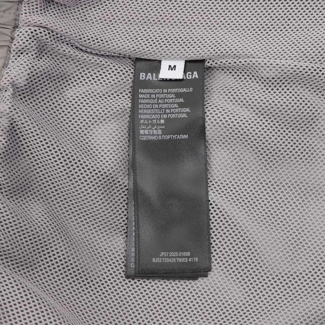 BALENCIAGA/巴黎世家 硅胶字母小标短裤 灰色-Top High Quatity Cheap Sneakers Fashion Clothing Clothes Bags handbags Shoes of all Brand wholesale With The best Quality And Beautiful Price from China Factory Chinese suppliers wholesaler seller BALENCIAGA/巴黎世家 硅胶字母小标短裤 灰色