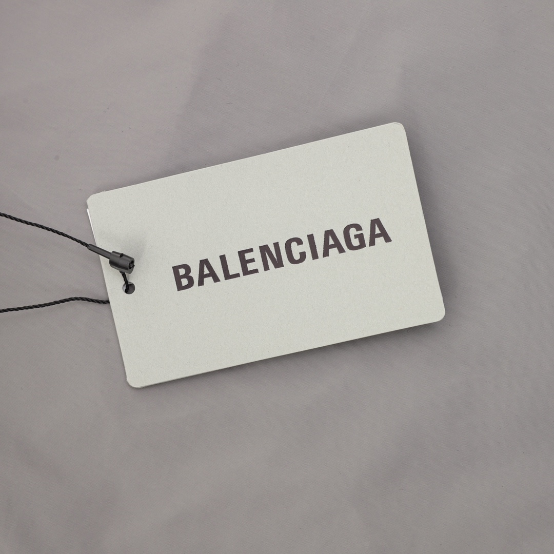 BALENCIAGA/巴黎世家 硅胶字母小标短裤 灰色-Top High Quatity Cheap Sneakers Fashion Clothing Clothes Bags handbags Shoes of all Brand wholesale With The best Quality And Beautiful Price from China Factory Chinese suppliers wholesaler seller BALENCIAGA/巴黎世家 硅胶字母小标短裤 灰色