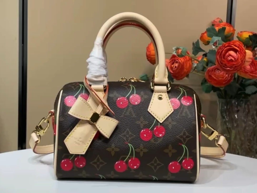 M13094新款 丝印樱桃🍒原厂皮 特级做工 （163芯片）实拍视...