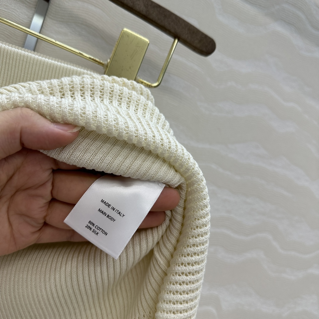 独家首发❤️高端原单品质❤️LP高智感老钱风穿搭！25春夏新品，高级素色针织中长半裙，气质高级单品！缕空