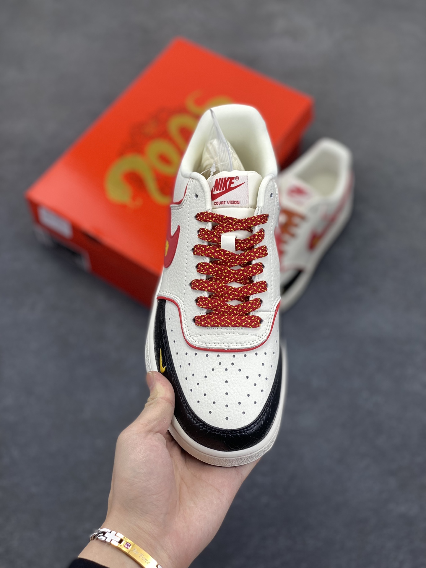 图片[2]-海外爆款 ZP订单 NIKE EBERNON Low prm 小空军低帮百搭透气休闲运动板鞋 独家头层版本 原数据独家私模大底 纯正版型 清洁度完美 货号：FD5188-130 尺码：36 36.5 37.5 38 38.5 39 40 40.5 41 42 42.5 43 44 44.5 45-选品中心