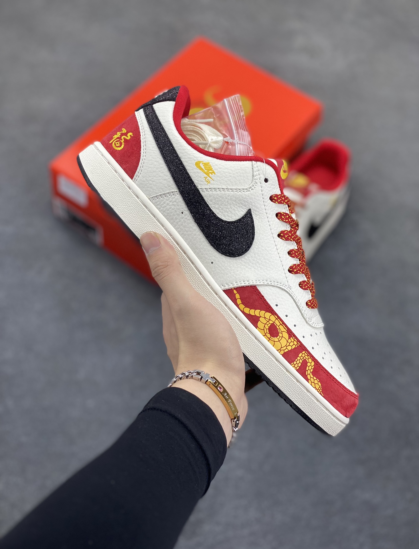 海外爆款 ZP订单 NIKE EBERNON Low prm 小空军低帮百搭透气休闲运动板鞋 独家头层版本 原数据独家私模大底 纯正版型 清洁度完美 货号:FD5188-129 尺码:36 36.5 37.5 38 38.5 39 40 40.5 41 42 42.5 43 44 44.5 45-选品中心