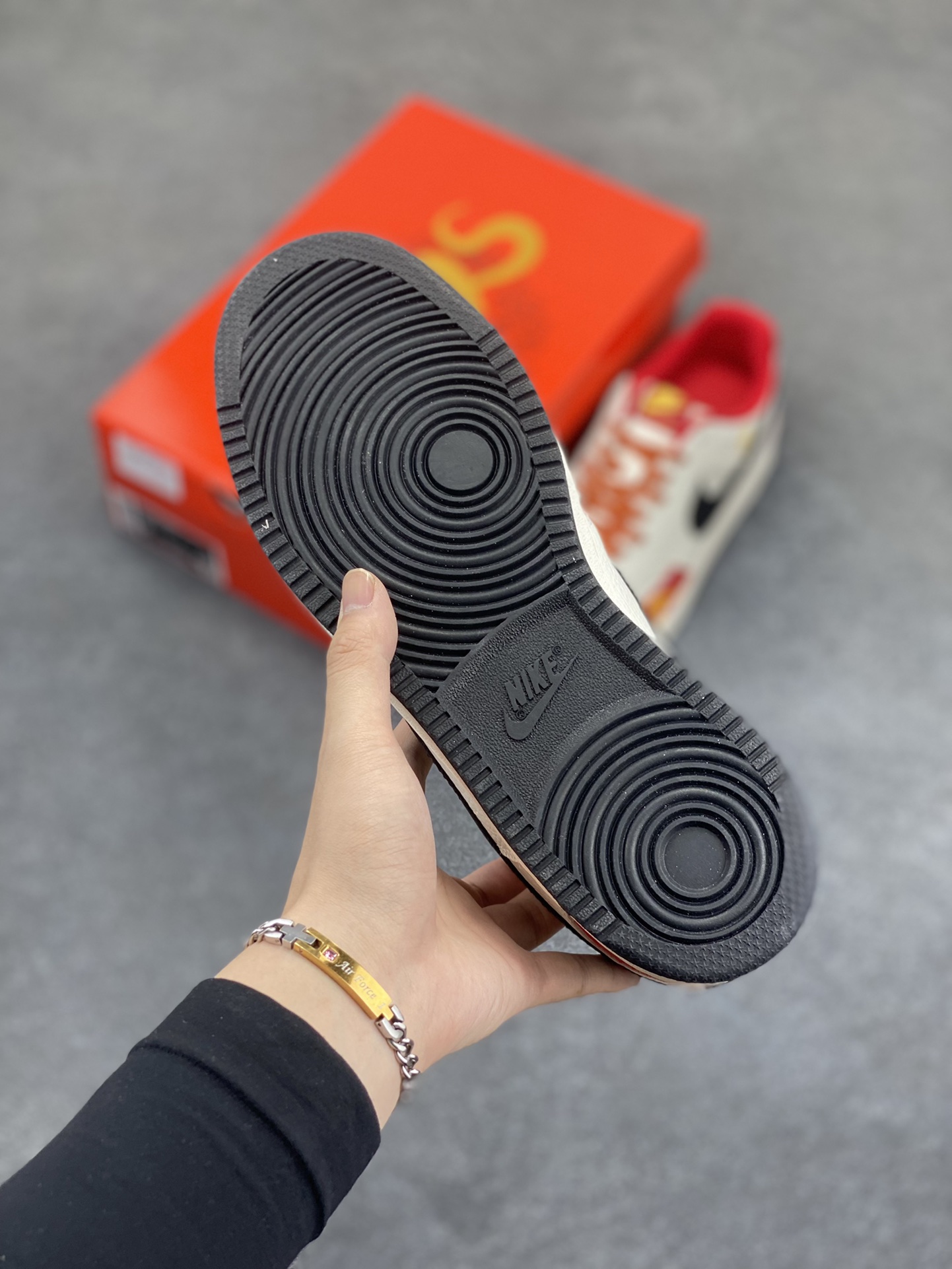 图片[5]-海外爆款 ZP订单 NIKE EBERNON Low prm 小空军低帮百搭透气休闲运动板鞋 独家头层版本 原数据独家私模大底 纯正版型 清洁度完美 货号：FD5188-129 尺码：36 36.5 37.5 38 38.5 39 40 40.5 41 42 42.5 43 44 44.5 45-选品中心