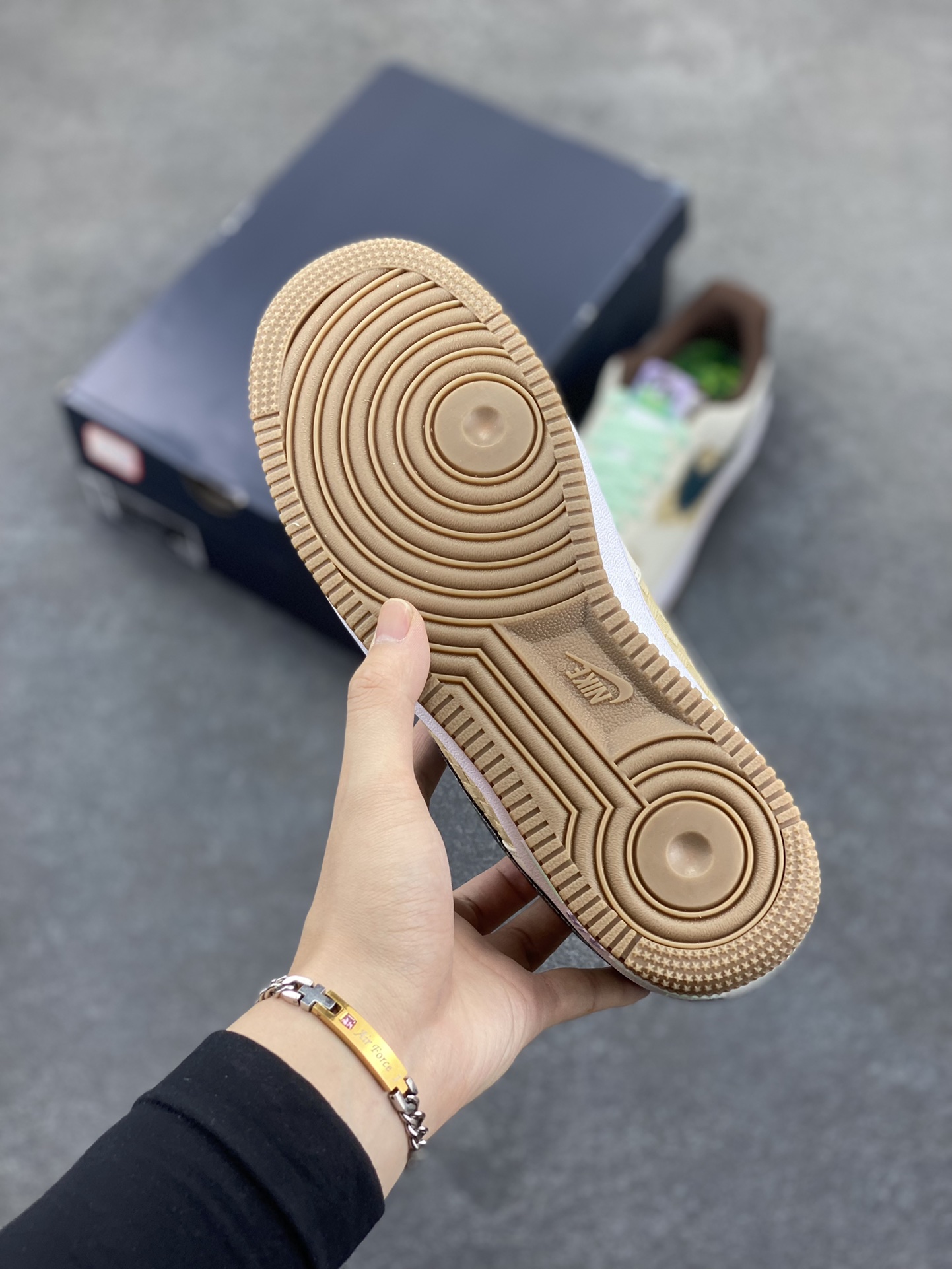 图片[5]-Nike Air Force 1 Low 编织 空军一号低帮运动休闲板鞋 原楦头原纸板 打造纯正空军版型#专注外贸渠道 全掌内置蜂窝气垫 #原盒配件 原厂中底钢印、拉帮完美 货号：IB5722-100 尺码：35.5 36 36.5 37.5 38 38.5 39 40 40.5 41 42 42.5 43 44 44.5 45-选品中心