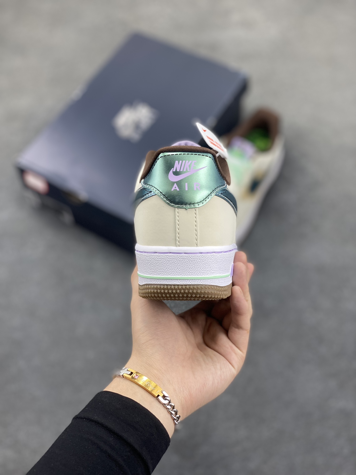 图片[4]-Nike Air Force 1 Low 编织 空军一号低帮运动休闲板鞋 原楦头原纸板 打造纯正空军版型#专注外贸渠道 全掌内置蜂窝气垫 #原盒配件 原厂中底钢印、拉帮完美 货号：IB5722-100 尺码：35.5 36 36.5 37.5 38 38.5 39 40 40.5 41 42 42.5 43 44 44.5 45-选品中心