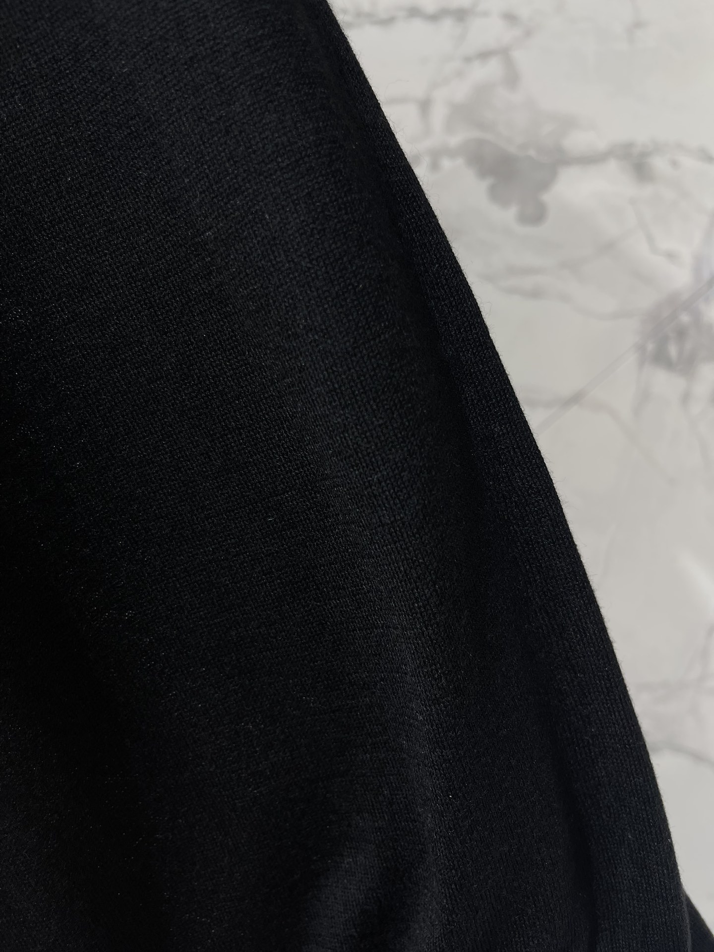 𝗟𝗢𝗨𝗜𝗦 𝗩𝗨𝗜𝗧𝗧𝗢* 驴家女士黑色拼色老花飘带短袖针织衫

🖤 黑色基底，经典老花 🖤

这件针织