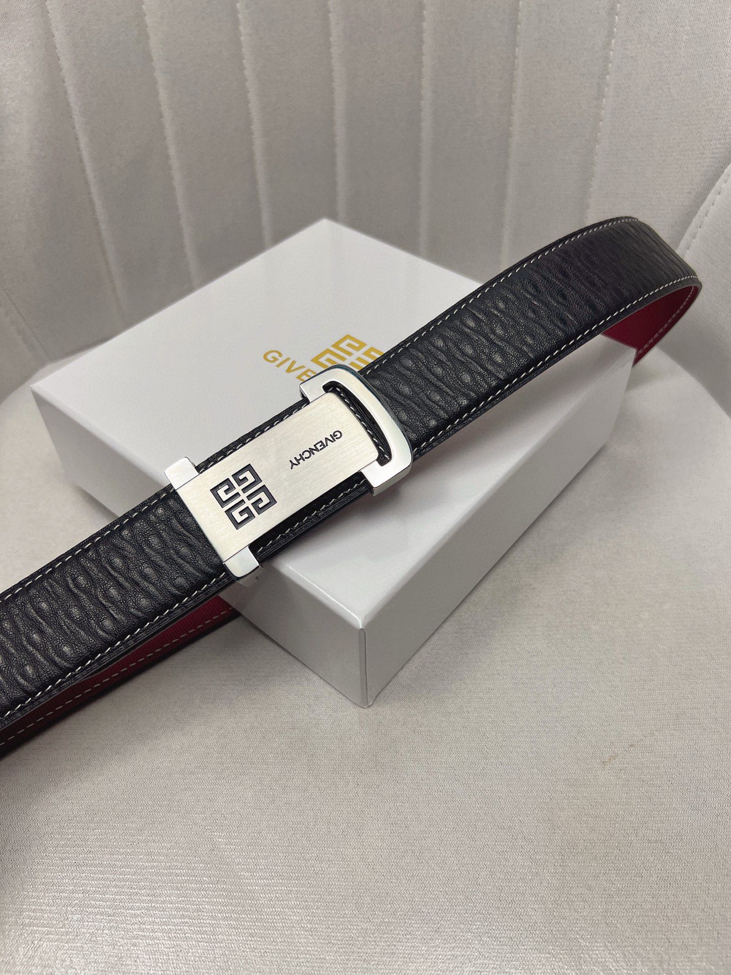 Men’s Lynch Belt with Deer Skin Lining and Symbol Decoration, 4.0 Counter Width - 图片 4