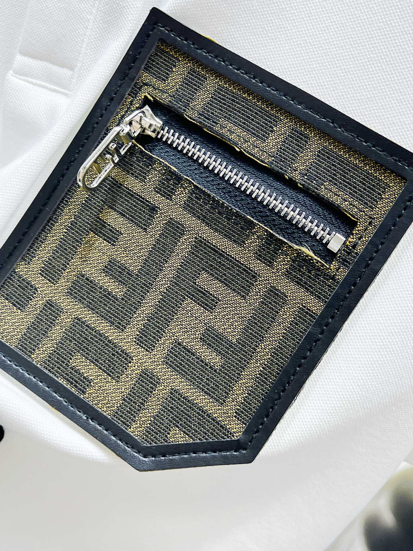 Fendi  T恤服装,fendi 6