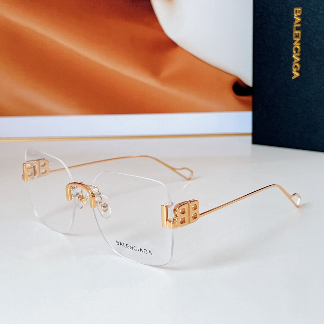  BALENCIAG*
MODELBB01130
Size：59口17 140
🔝🔝