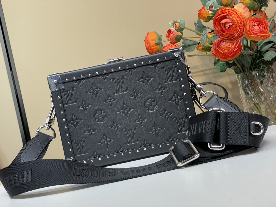 Louis Vuitton Clutch Box Handbaglv,包 3