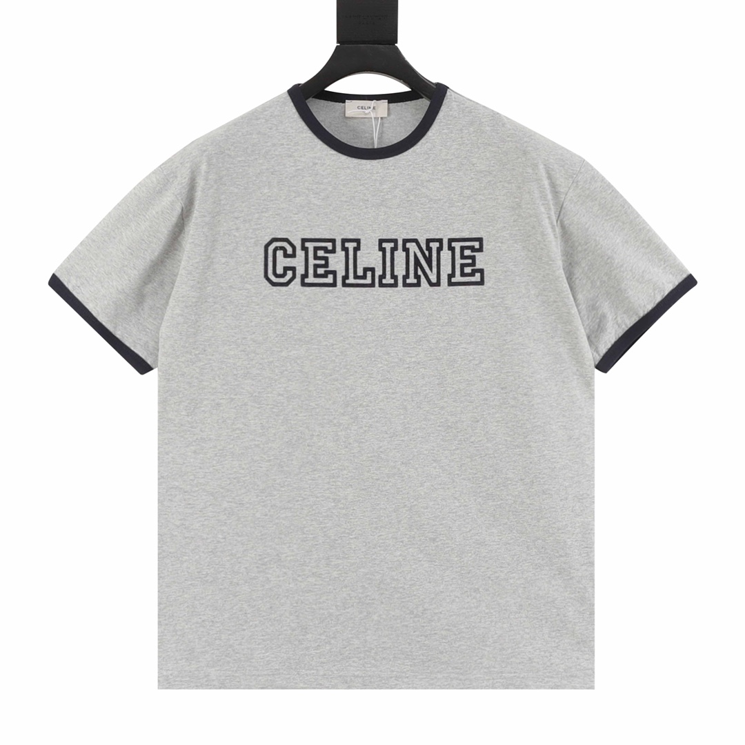 Celine 塞琳 植绒字母圆领短袖T恤 三标齐全 采用高端索罗娜布料，前幅采用植绒图案 手感非常舒服 OS落肩版型，时尚又个性，超级百搭的一款！螺纹领口不松垮 高温固色 通肩拉条工艺。男女同款 Size: XS-L