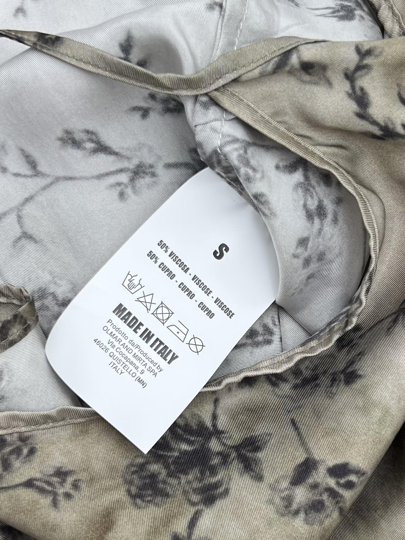 “Uma Wan Thong Dress in Original ‘Sticky Girl’ Copper-Carb Fabric with 3D Cut” - 图片 9