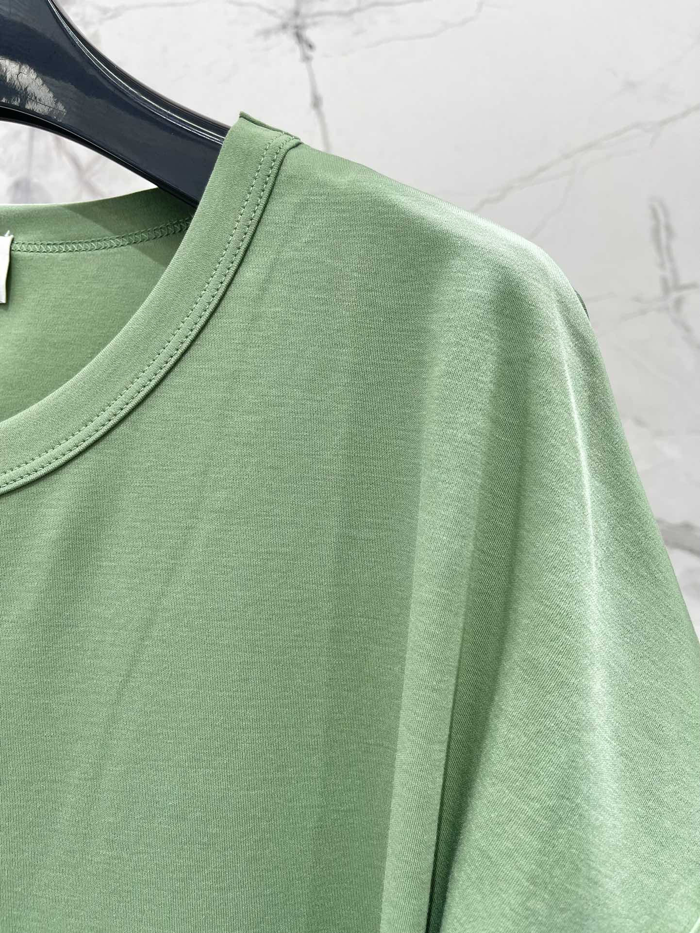 Yves Saint Laurent Beaded Logo Cotton T-Shirt - Stylish & Comfortable 5 i1747562770 8662 3