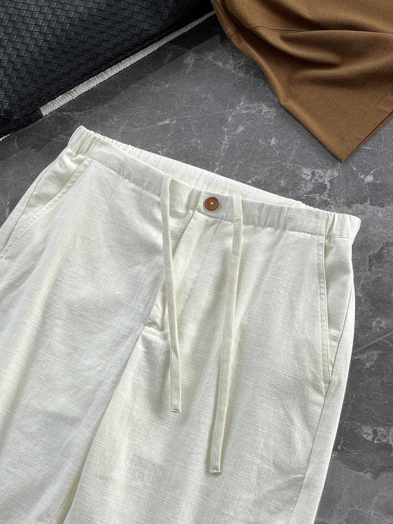 Loro Piana 夏季新款休闲短裤，贸易公司渠货源，高端成衣系列，顶级品相，纯正血统臻品，专柜主推在