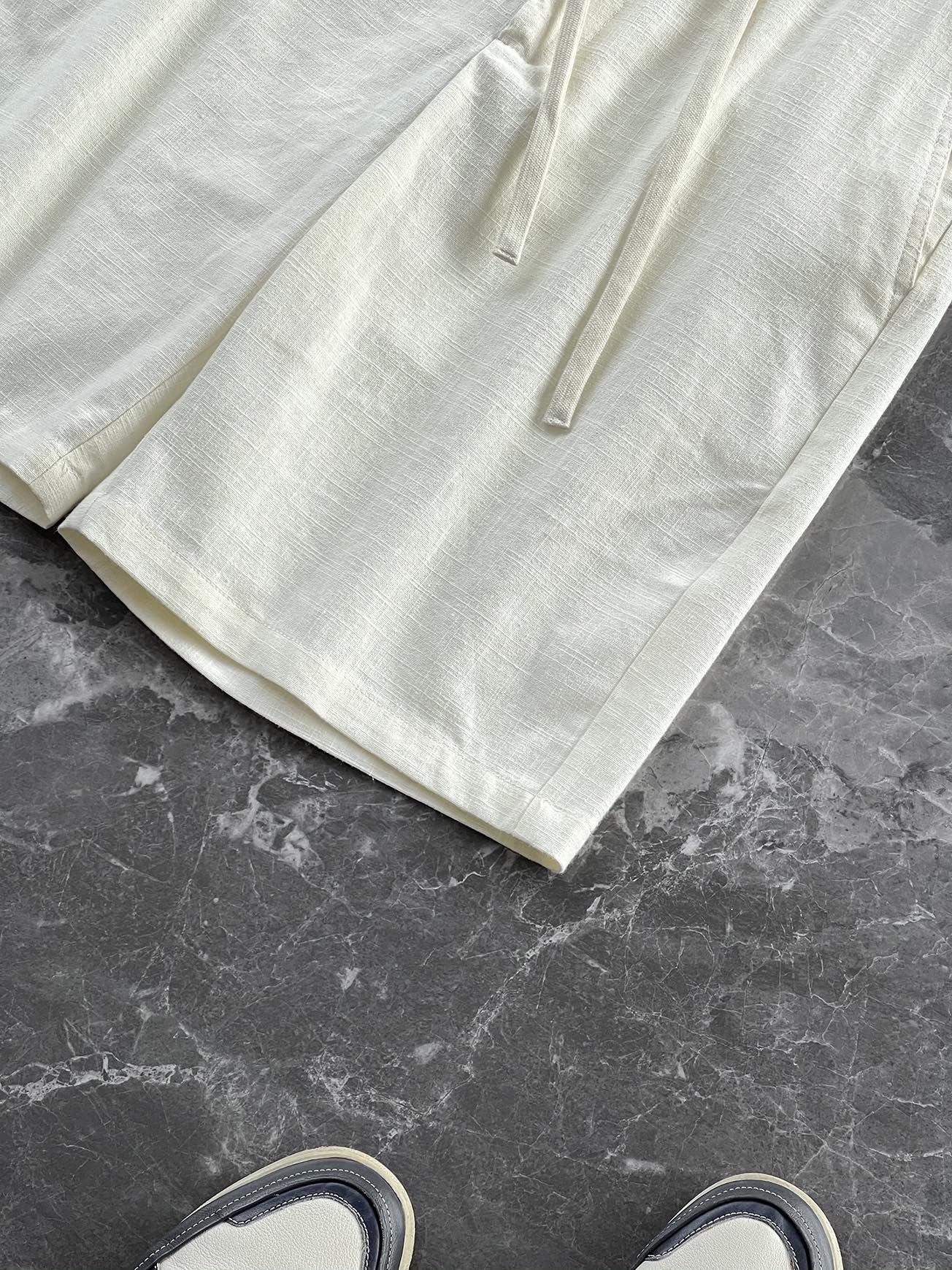 Loro Piana 夏季新款休闲短裤，贸易公司渠货源，高端成衣系列，顶级品相，纯正血统臻品，专柜主推在